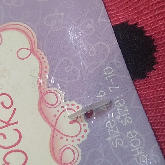 Ladybug socks + matching red bow barrettes - Picture 4 of 4